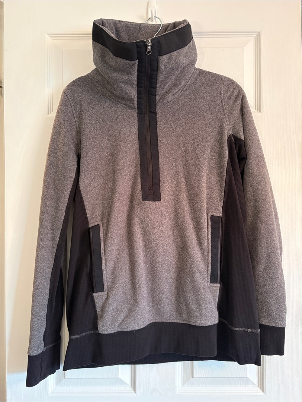 LULULEMON Women's Grey Quarter Zip Fleece Sweater - Picture 6 of 16
